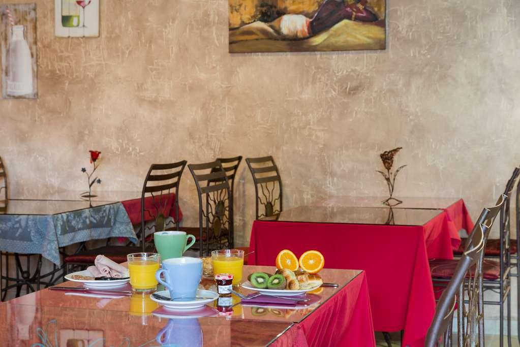 The Originals City, Hotel Le Village Provencal, Aix-En-Provence Nord Pertuis Servicios foto