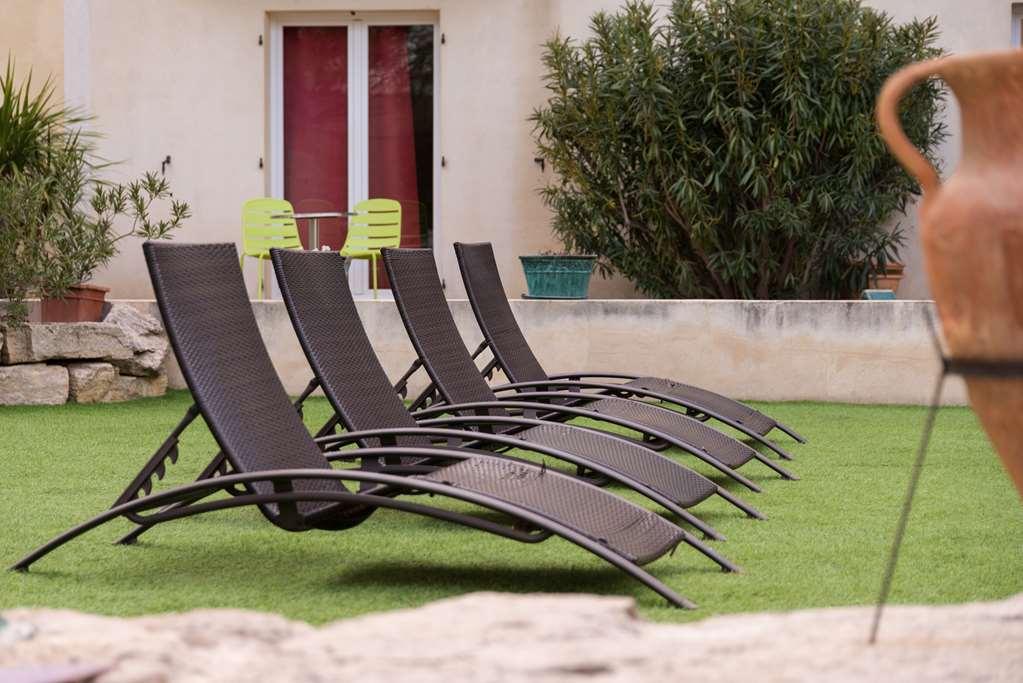 The Originals City, Hotel Le Village Provencal, Aix-En-Provence Nord Pertuis Exterior foto